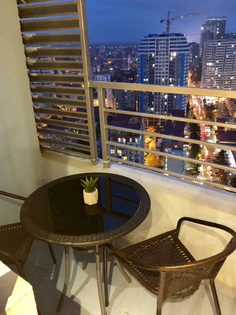 Cozy Bright Apartment With Amazing Sea View Μπατούμι Εξωτερικό φωτογραφία